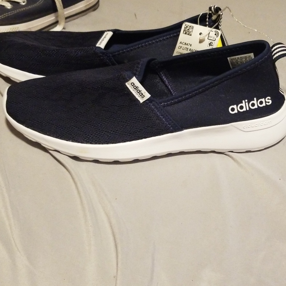 Women's shoes